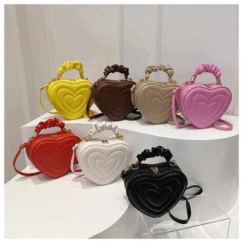 Heart Shaped Crossbody Bag PU Leather Quilted Pattern Ruched Handle Fashion Shoulder Handbag For Women
