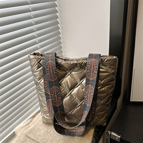 Women Quilted Shoulder Bag Metallic Glossy Tote With Ethnic Style Pattern Wide Strap Casual Large Capacity Handbag