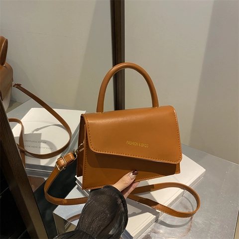 Borsa Sottobraccio Donna PU Urban Semplice Elegante Patta Asimmetrica Borsa a Tracolla Con Manico Cinturino Regolabile Moda