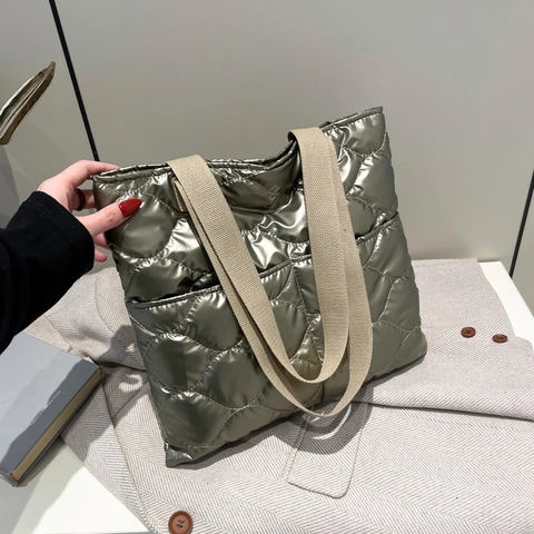 Borsa Tote Trapuntata Da Donna Metallica Lucida Grande Capacità Borsa A Spalla Moda Invernale Casual Semplice Leggera