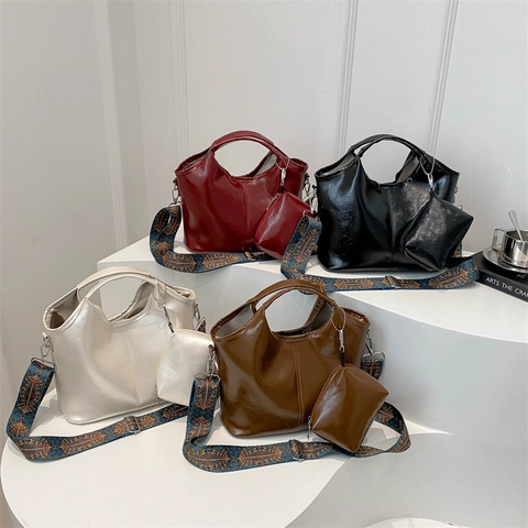 Borsa A Spalla Tote Donna Pelle PU Lucida Grande Capacità Con Tracolla Larga Etnica E Piccola Pochette Streetwear