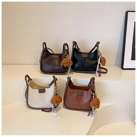 Retro PU Leder Damen Umhängetasche Große Kapazität Crossbody Eimer Tasche Mit Süßem Hundeanhänger Minimalismus
