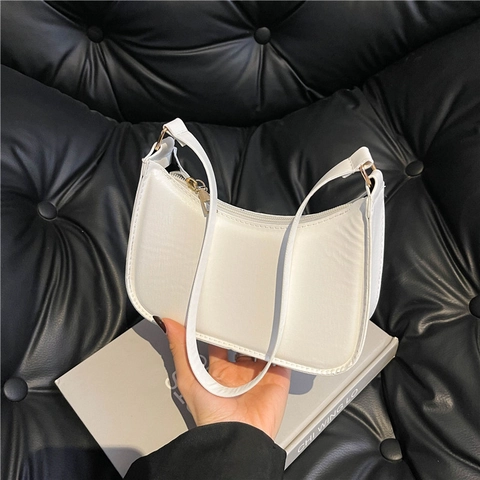 Underarm Hobo Bag PU Leather Minimalist Solid Color Crescent Shape Zipper Daily Commuter Chic Bag For Women