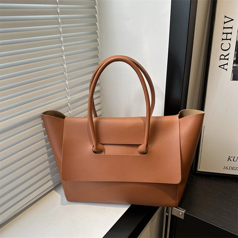 Large Capacity PU Leather Tote Bag Flap Closure Minimalist Commute Handbag Solid Color Shoulder Bag For Women