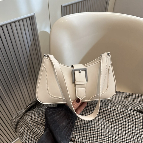 Vintage Women PU Leather Underarm Bag Minimalist Baguette Shoulder Bag With Silver Metal Buckle Solid Color Daily Purse