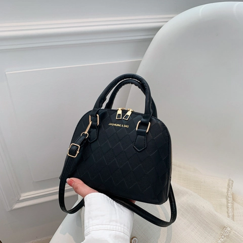 Quilted Diamond Pattern Shell Bag Women PU Leather Handbag Elegant Fashion Crossbody Purse With Golden Hardware Zipper