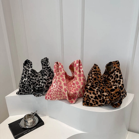 Leopard Print Tote Bag Canvas Large Capacity Shoulder Bag Magnetic Closure Casual Trendy Handbag For Women