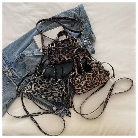 Women Leopard Print PU Leather Crossbody Handbag Small Square Vintage Fashion Tote Top Handles Adjustable Shoulder Strap