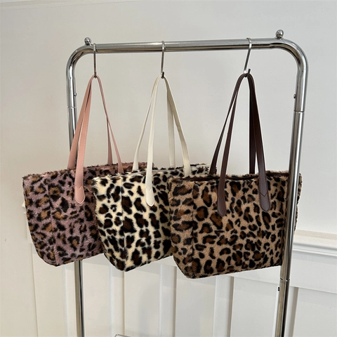 Luipaardprint Faux Fur Tote Bag Grote Capaciteit Pluche Schouder Handtas Met Kunstlederen Riemen Voor Dames Winter