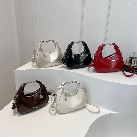 Women Fashion PU Leather Crescent Hobo Bag Glossy Underarm Shoulder Bag With Chain Clover Charm Adjustable Strap Daily Handbag