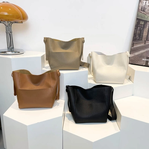 Minimalistische Damen Beuteltasche PU Leder Mit Kieselmaserung Schultertasche Umhängetasche Breiter Gurt