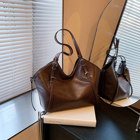 Große Kapazität Tote Bag PU Leder Retro Schultertasche Mit Verstellbaren Schnallen Für Damen Pendler Street Style