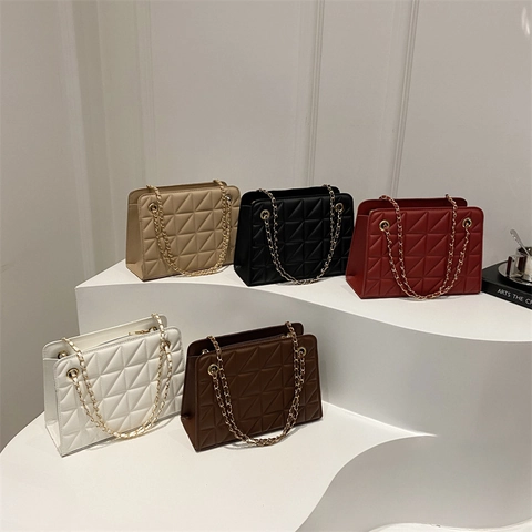 Borsa A Spalla Trapuntata Moda Donna Pelle PU Catena Dorata Casual Borsa A Tracolla Sottobraccio Di Tendenza Street Style