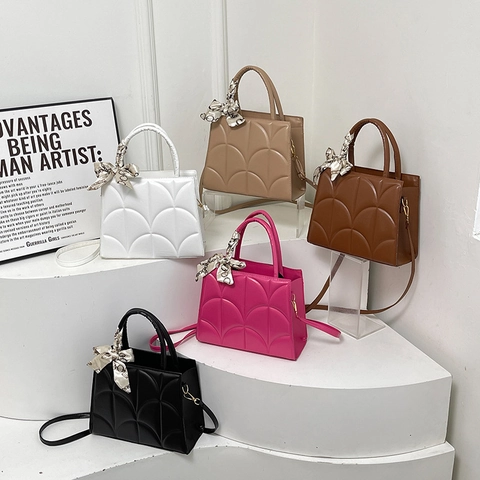 Gesteppte PU Leder Handtasche Für Damen Mit Dekorativem Satinnschal Große Kapazität Schulter Umhängetasche Mode Tote