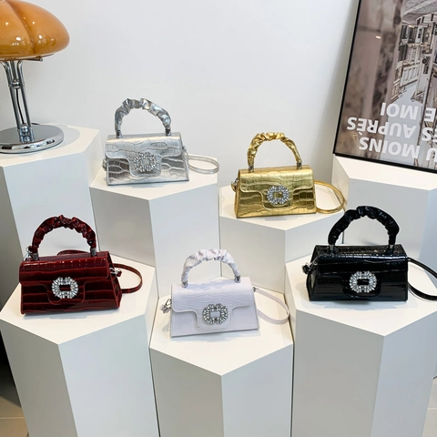 Elegant Women Shoulder Bag Crocodile Pattern PU Leather Rhinestone Buckle Ruched Handle Crossbody Evening Handbag