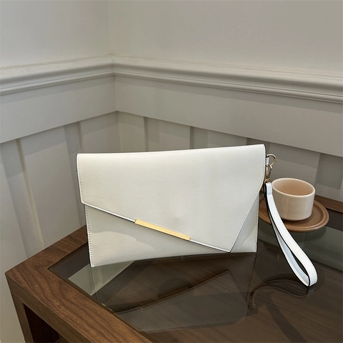 Briefumschlag Clutch Tasche PU Leder Gold Metallbesatz Handschlaufe Magnetverschluss Party Abend Handtasche Damen Elegant