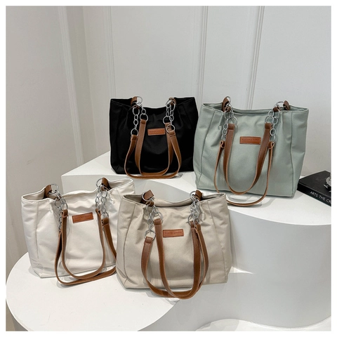 Borsa Tote In Nylon Di Grande Capacità Per Donna Borsa A Spalla Casual Per Pendolari Con Catena In Metallo E Pelle PU Zip