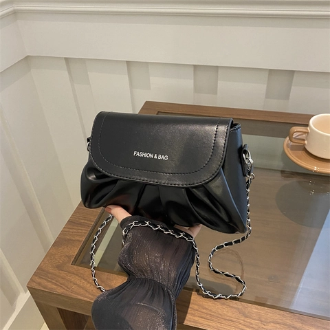Borsa A Tracolla Pieghettata Donna Pelle PU Moda Stile Nuvola Catena Metallica Patta Piccola Borsa Quadrata
