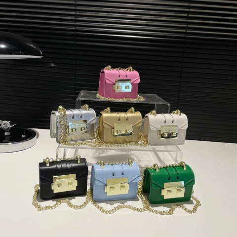 Mini Borsa a Tracolla alla Moda da Donna Street Trend in Pelle PU Piccola Catena Borsa a Spalla Chiusura Metallo Quadrata