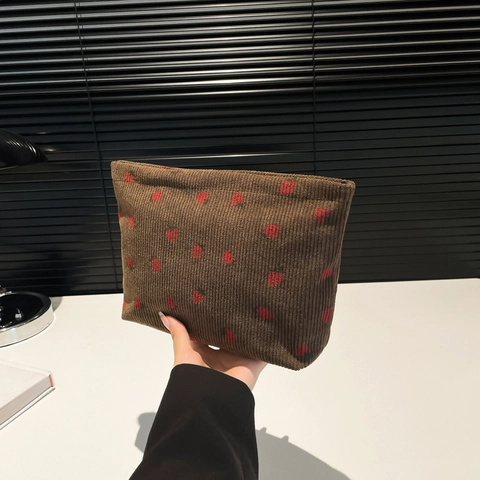 Strawberry Print Corduroy Makeup Bag Zipper Pouch Travel Toiletry Organizer Aesthetic Cosmetic Clutch For Women