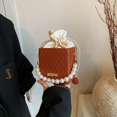 Mini Square Bucket Bag Woven PU Leather Artificial Pearl Handle Gold Chain Strap Drawstring Shoulder Crossbody Bag For Women Fashion