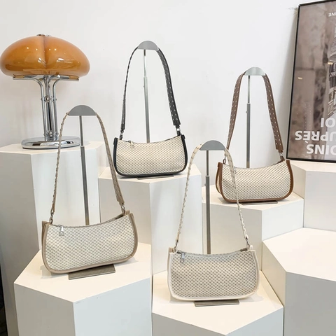 Woven PU Leather Underarm Bag With Wide Rivet Studded Shoulder Strap Chic Summer Beach Style Baguette Bag For Women