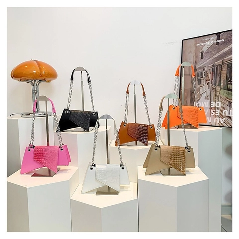 Geometric Asymmetric Crossbody Bag Crocodile Pattern PU Leather Chain Strap Niche Fashion For Women