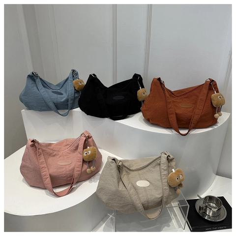 Grand Sac À Épaule En Nylon Croissant Demi-Lune Sac Bandoulière Fourre-Tout Style Y2K Pour Femmes