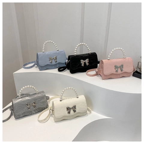 Artificial Pearl Handle PU Leather Shoulder Bag For Women Scalloped Edge Bow Buckle Wrinkled Texture Crossbody Small Handbag