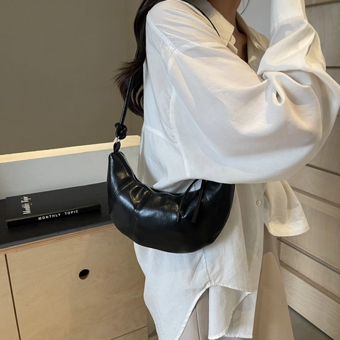 Sac Croissant Style Français Femmes Cuir PU Sac Hobo Lune Bandoulière À Nœud Sac À Main Minimaliste