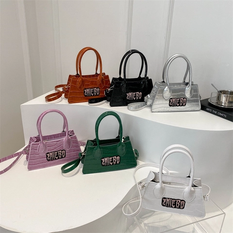 Women Crocodile Pattern PU Leather Crossbody Bag Retro Square Handbag With Letter Patch Fashion Stylish Chain Strap