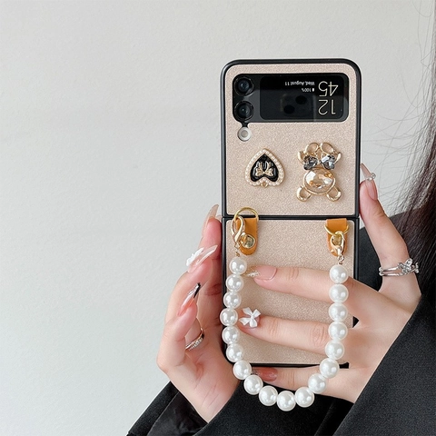 Luxury Folding Phone Case With Faux Artificial Pearl Hand Chain Rhinestone Bear Heart Pendant Hard PC Protective Cover