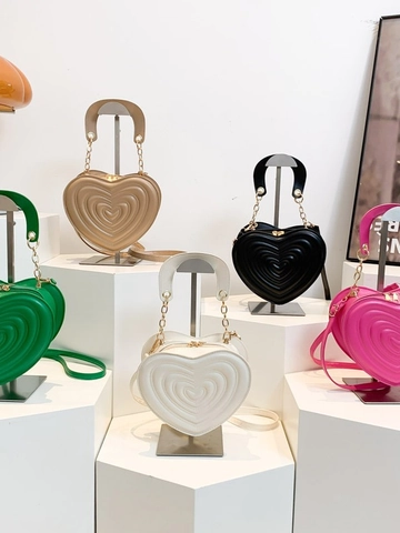 Women Heart Shaped Crossbody Bag PU Leather Quilted Solid Color Handbag With Gold Chain Strap Sweet Fashion Purse