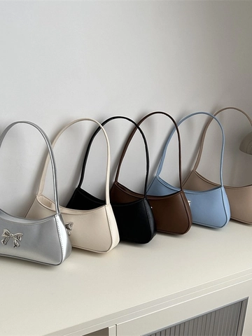 Bolso Baguette Chic De Cuero PU Bajo El Brazo Con Lazo De Metal Color Sólido Bolso De Hombro Casual Para Mujer