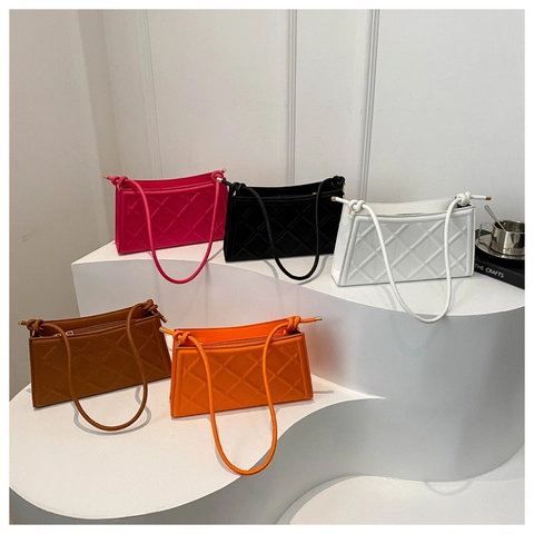 Women Quilted PU Leather Underarm Shoulder Bag Minimalist Solid Color Commuting Handbag With Knot Strap