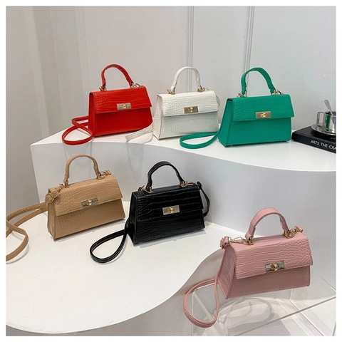 Women Crocodile Pattern PU Leather Small Square Bag With Gold Turn Lock Handle Crossbody Shoulder Bag For Daily Use