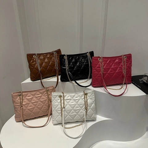 Quilted Tote Bag PU Leather Large Capacity Golden Chain Strap Shoulder Underarm Bag For Women Casual Commuting Fashion