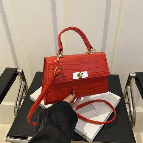 Small Square Handbag Crocodile Pattern PU Leather Crossbody Bag With Gold Metal Lock For Women Vintage Trendy Top Handle