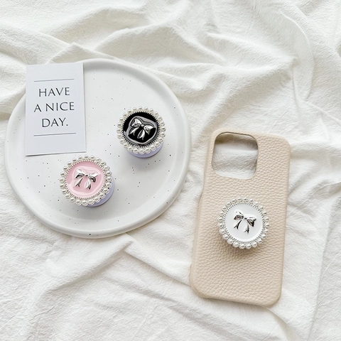 Round Mobile Phone Grip Stand Alloy Bowknot Faux Artificial Pearl Edge Retractable Adhesive Bracket Desktop Support Elegant Fashion Style