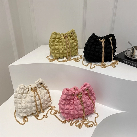 Damen Mode Bubble Texture Bucket Bag PU Leder Popcorn Falten Umhängetasche Mit Goldkette Und Künstliche Perlenanhänger