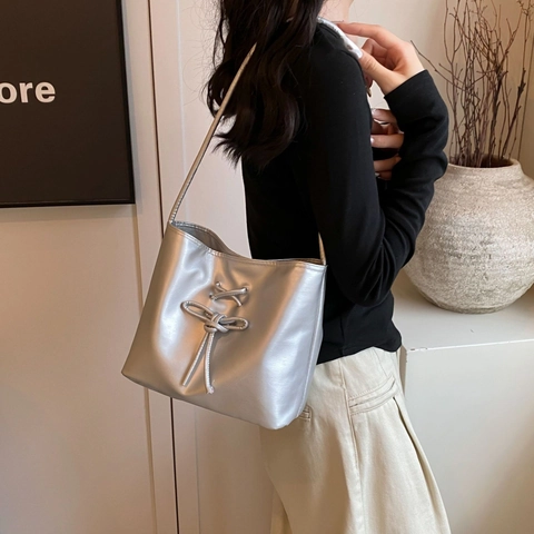 Minimalist Women PU Leather Shoulder Underarm Bag With Bow Lace Up Decoration Sweet Style Bucket Bag For Daily Commute