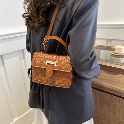 Damen Gesteppte Umhängetasche Kleine Quadratische Handtasche Aus PU-Leder Mit Tragegriff Goldene Schnalle Elegante Tasche