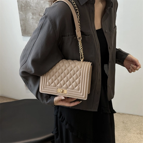Sac À Bandoulière Matelassé À Motifs Losanges Cuir PU Élégant Sac À Main Chaîne Pour Femmes Rétro Rabat Carré Mode