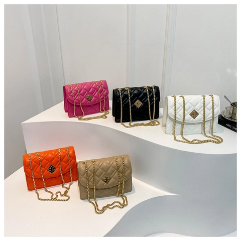 Women Fashion Quilted Rhombic Chain Shoulder Bag Elegant PU Leather Small Square Crossbody Bag With Golden Lock