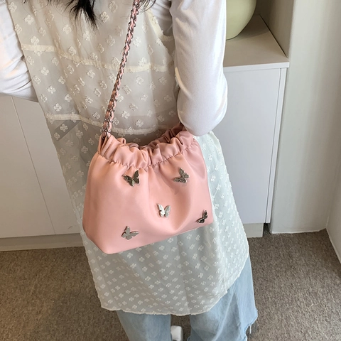 Damen Plissee Eimertasche Mit Schmetterling Dekor PU Leder Kordelzug Schulter Umhängetasche Kettenriemen
