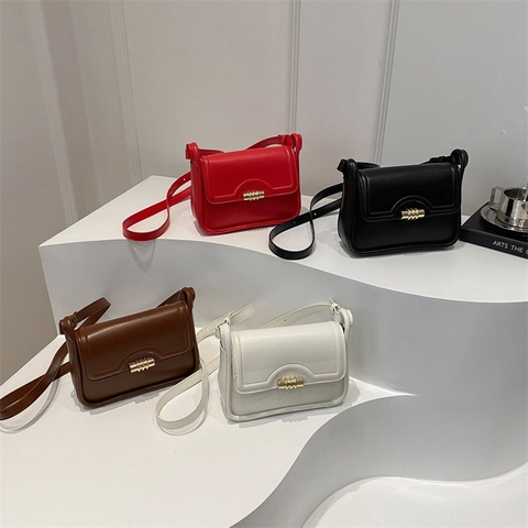 Dames PU Leren Schoudertas Retro Flap Crossbody Tas Met Gouden Metalen Slot Kleine Vierkante Forenzen Handtas