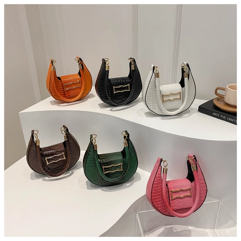 Women Crocodile Embossed PU Leather Underarm Bag Retro Crescent Hobo Shoulder Purse With Gold Metal Lock Buckle Elegant
