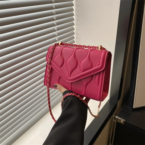 Bolso De Hombro Cuero PU Acolchado Ondulado Bolso Cruzado Con Correa De Cadena Metálica Color Sólido Minimalista Para Mujeres