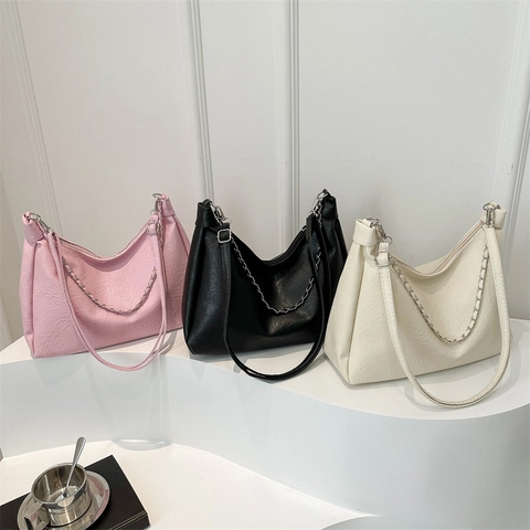 Sac À Épaule Femme Grande Capacité Cuir PU Plissé Sac Hobo Avec Décoration De Chaîne Argentée Style Coréen Décontracté