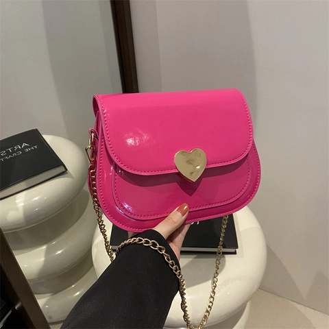 Women Shoulder Bag PU Patent Leather Heart Shaped Metal Lock Chain Strap Fashion Crossbody Messenger Bag